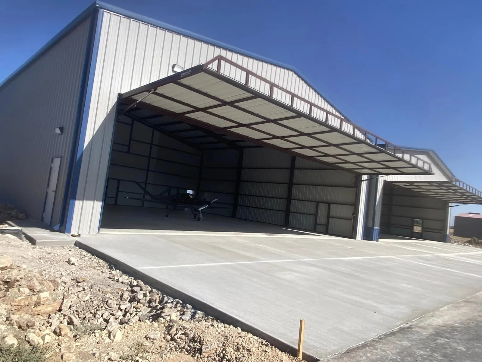 Aircraft Hangar Roofing in Miami Gardens, FL