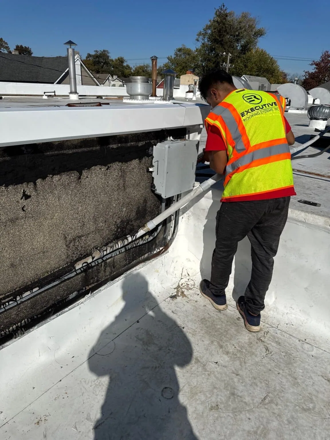Reroofing While Your Commercial Building Stays Active